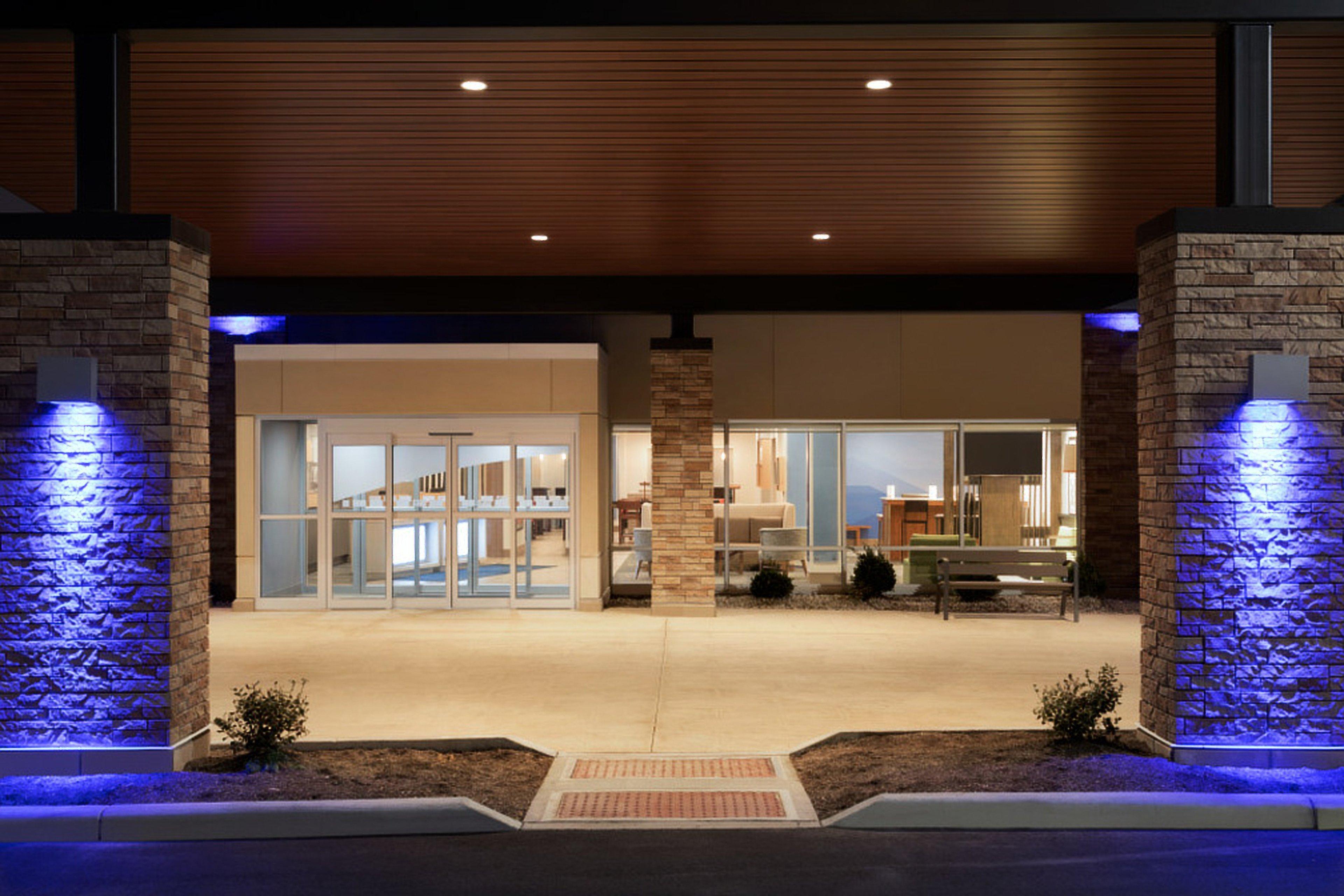Holiday Inn Express & Suites - Cincinnati Ne - Red Bank Road By Ihg Exterior photo