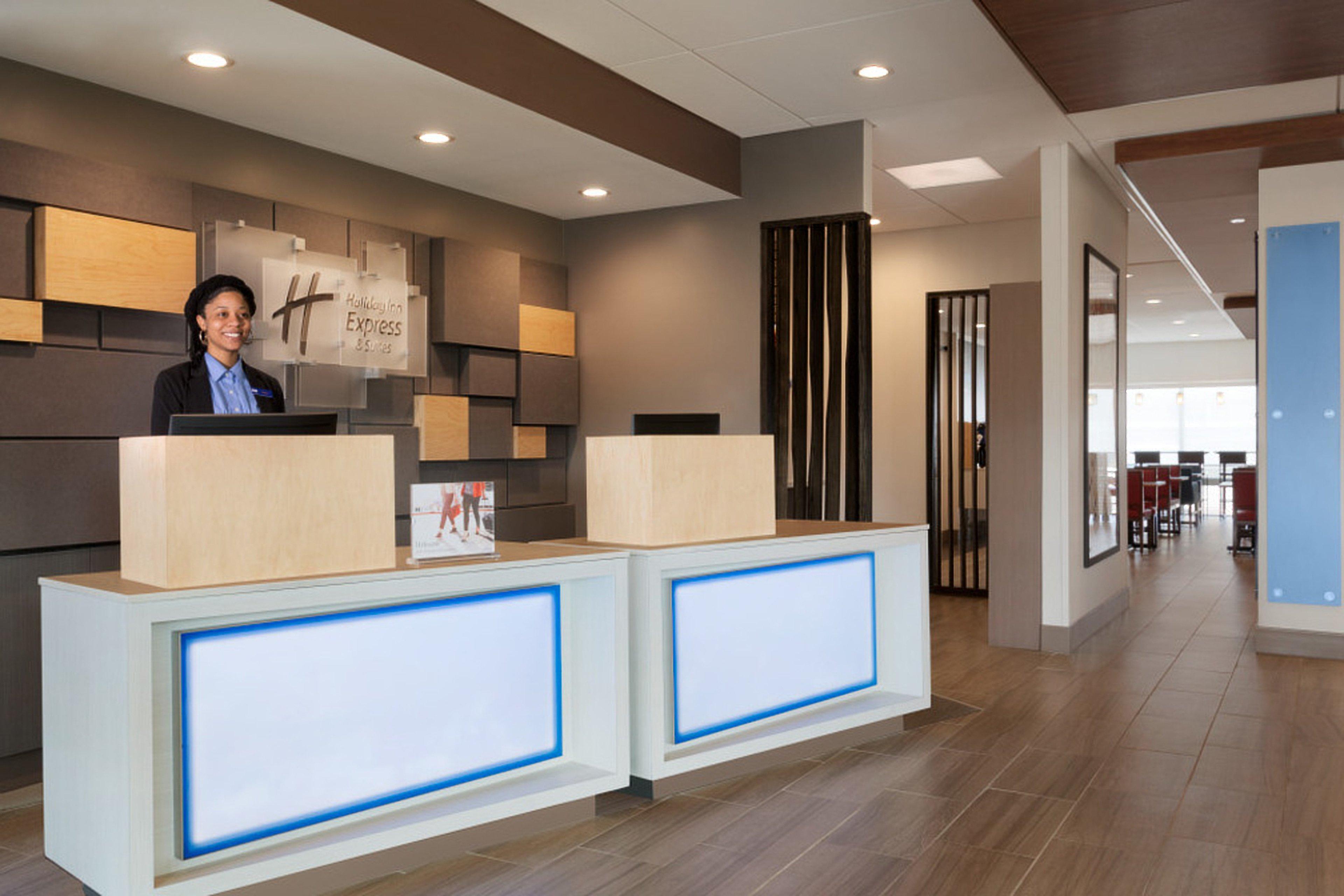 Holiday Inn Express & Suites - Cincinnati Ne - Red Bank Road By Ihg Exterior photo