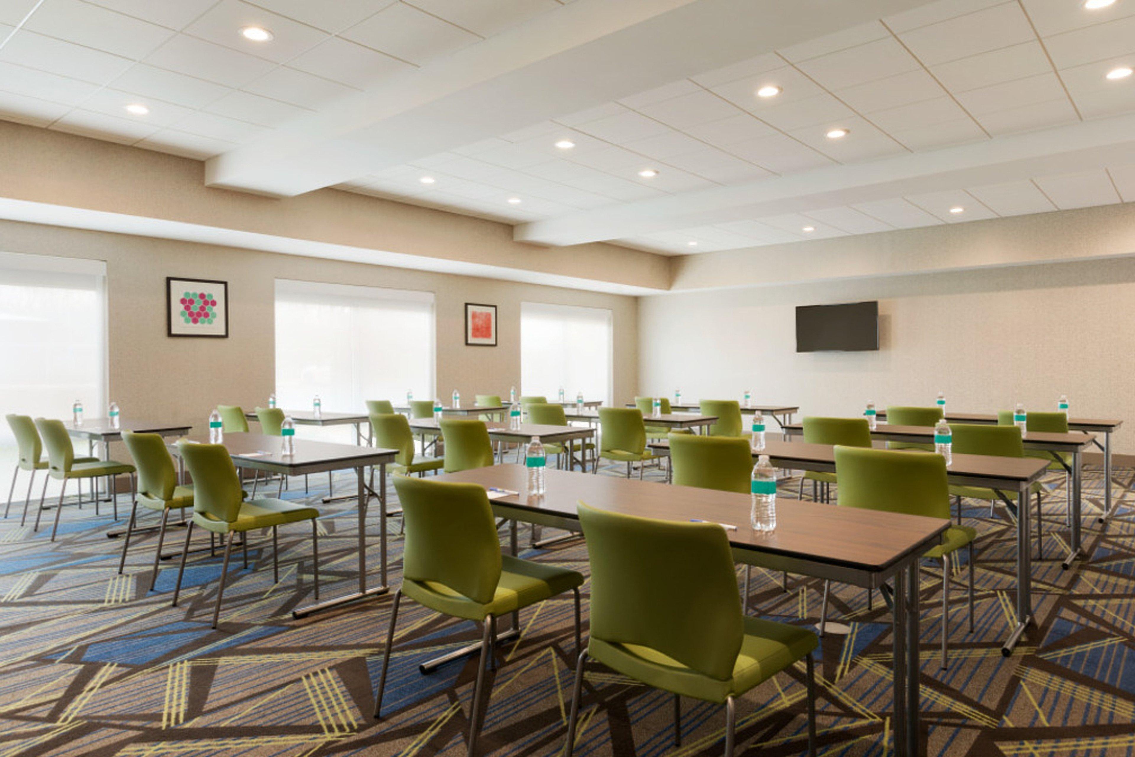 Holiday Inn Express & Suites - Cincinnati Ne - Red Bank Road By Ihg Exterior photo