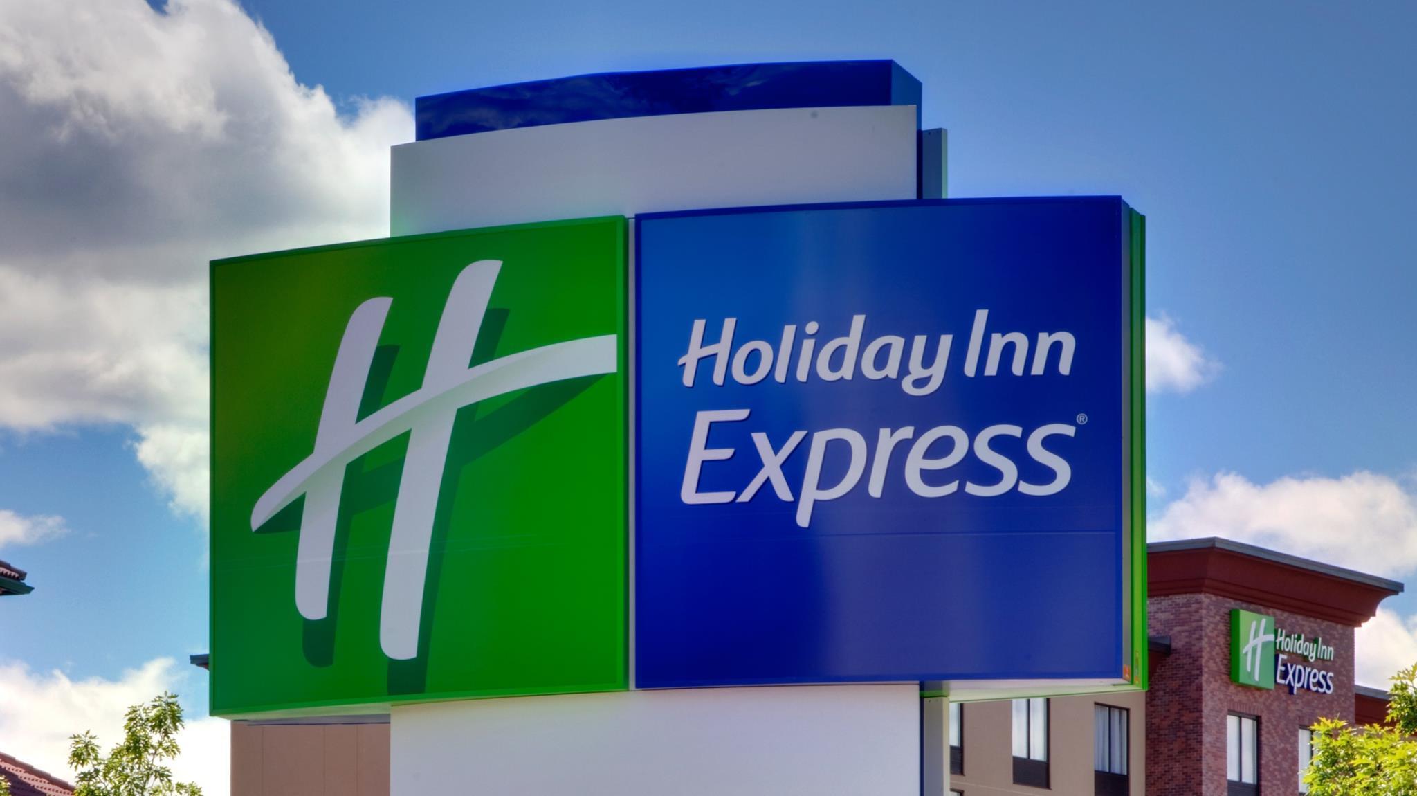 Holiday Inn Express & Suites - Cincinnati Ne - Red Bank Road By Ihg Exterior photo